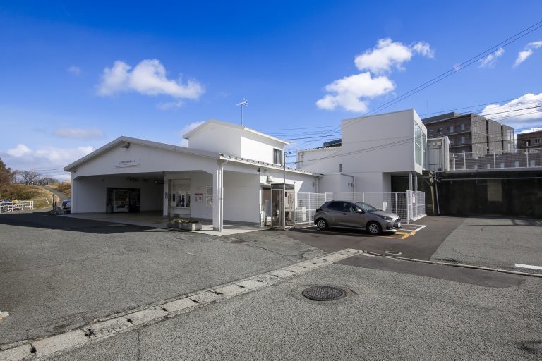 夢前川駅バリアフリー化に伴う駅改造(土木・建築)工事